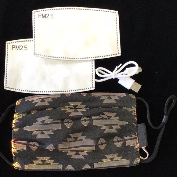 LED Mask - Picture 5 of 8